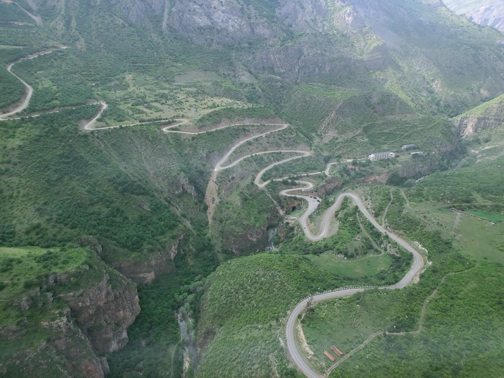 Camping In Tatev Hotel Buitenkant foto